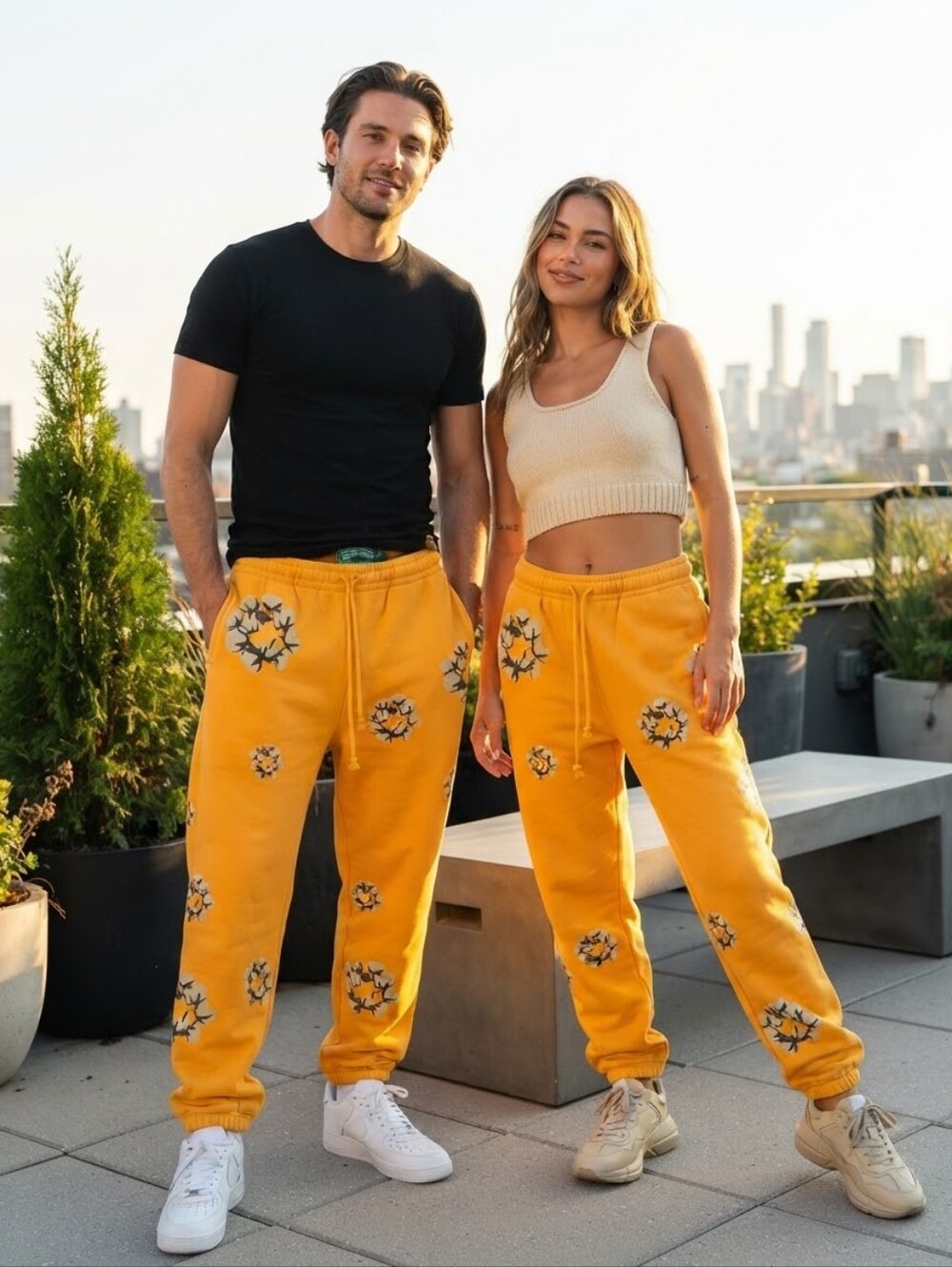 Denim Tears Cactus Wreath Unisex Sweatpants Yellow Size L NWT